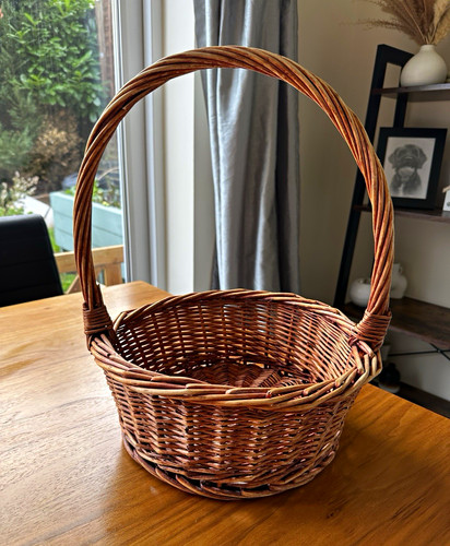 Traditional round wicker - traditional,
