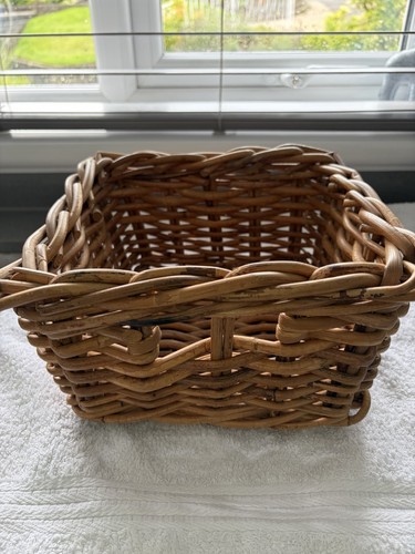Wicker basket size - basket., x