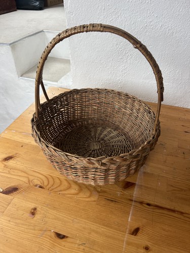 Wicker large round - basket, with