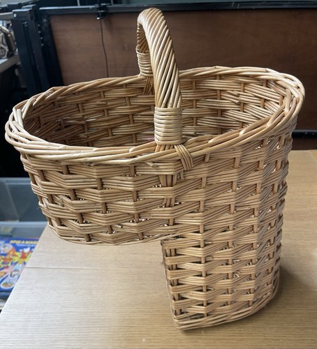 Woven wicker rattan - , stair