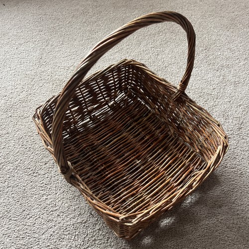 Wicker basket small with - wicker,